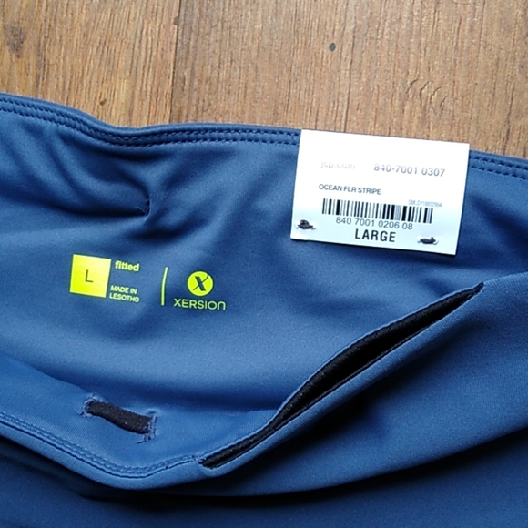 🔥🔥Xersion workout capris - Picture 3 of 4